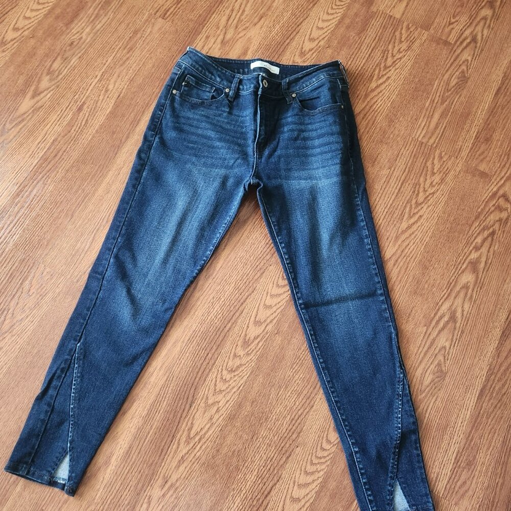 KanCan Mid-Rise Split Hem Ankle Skinny - Picture 4 of 7